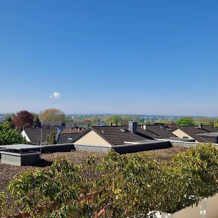 Penthouse Mit Traumblick Auf Teutoburger Wald - Dachterrasse, Whirlpool, Tiefgarage, Innenstadt Apartmán *