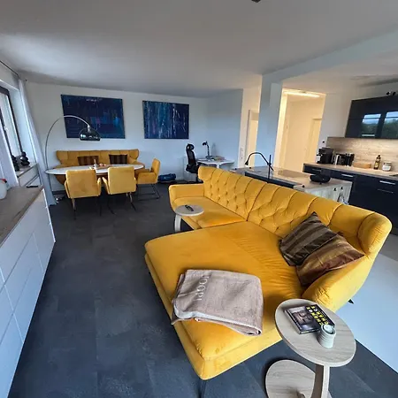 Penthouse Mit Traumblick Auf Teutoburger Wald - Dachterrasse, Whirlpool, Tiefgarage, Innenstadt דירה באד זאלצפלן
