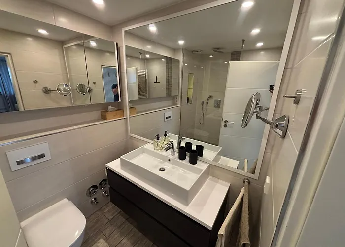 Appartamento Penthouse Mit Whirlpool, Traumblick Und Grosser Dachterrasse