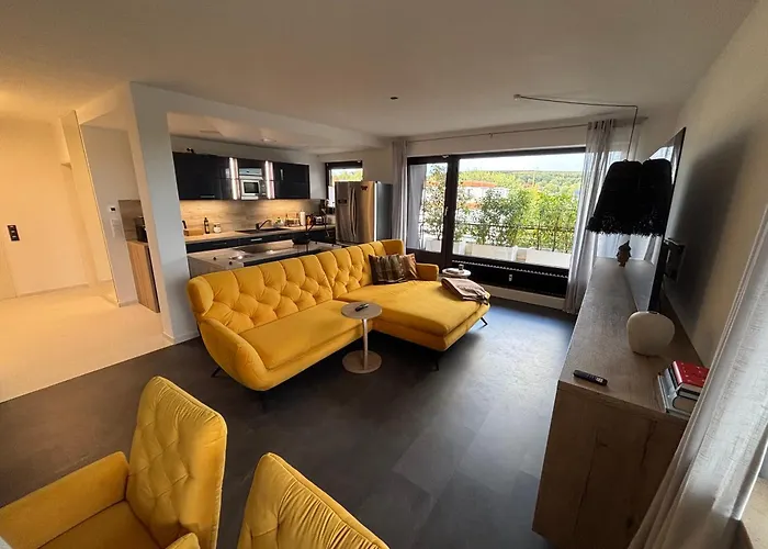 Appartamento Penthouse Mit Whirlpool, Traumblick Und Grosser Dachterrasse *